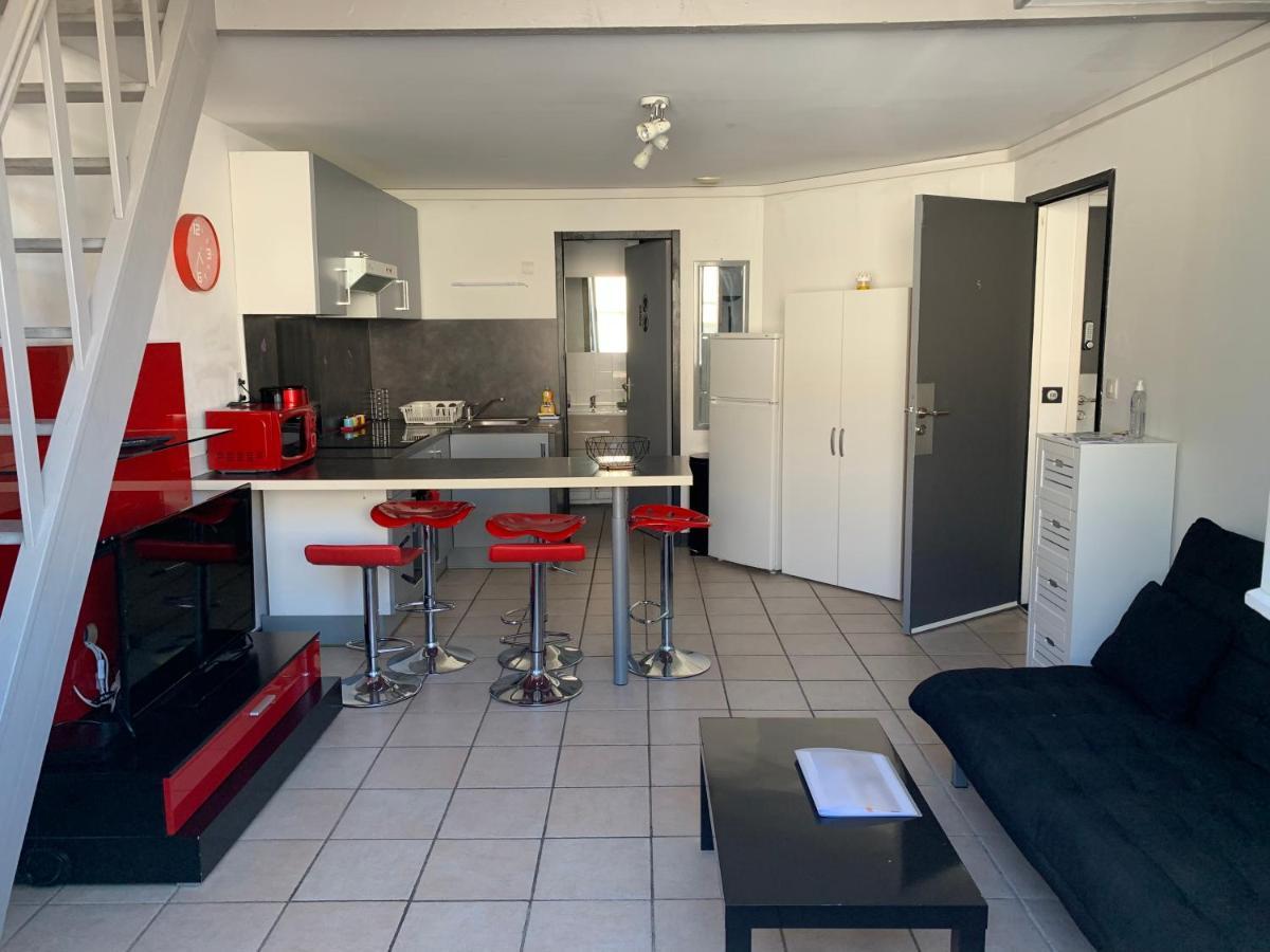 Appartement T3 Tout Confort En Duplex A 20Mn A Pied Du Centre-Ville Avec Tv Et Wifi La Rochelle  Exteriér fotografie