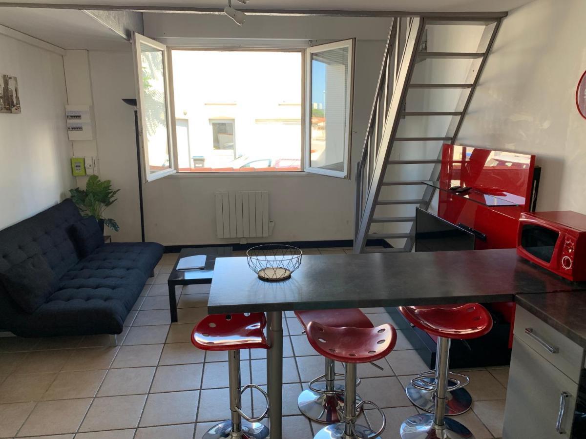 Appartement T3 Tout Confort En Duplex A 20Mn A Pied Du Centre-Ville Avec Tv Et Wifi La Rochelle  Exteriér fotografie